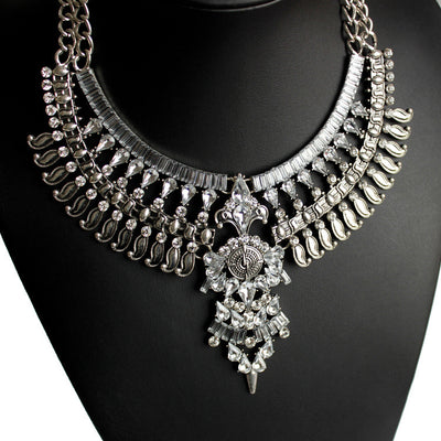 Alloy Diamond Short Necklace Crystal Necklace